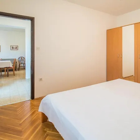 Ana S Apartment Krk Town