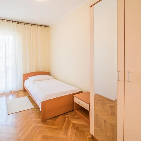 Ana S Apartmán Krk Town