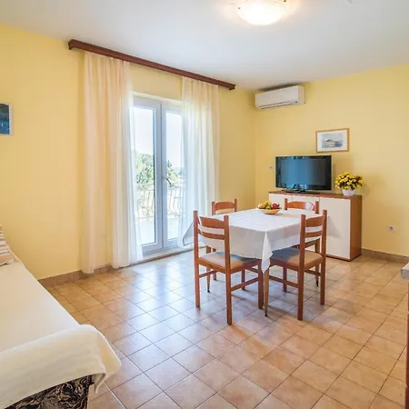 Apartment Ana S