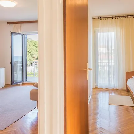 Apartment Ana S